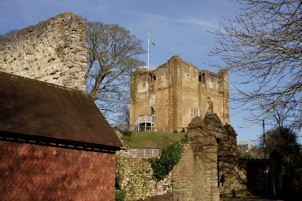 Roofing in Guildford (GU1) – Guildford Castle